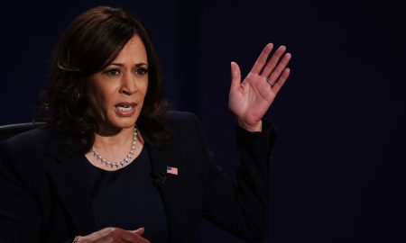 Facebook, Kamala Harris